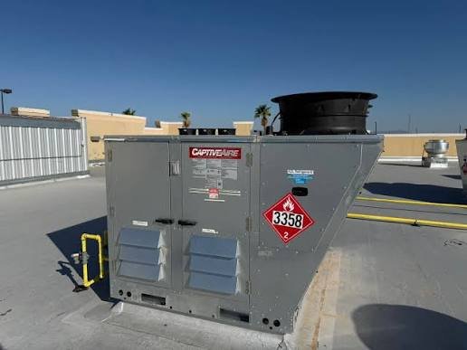 Commercial rooftop HVAC unit serviced by Air Control Mechanical